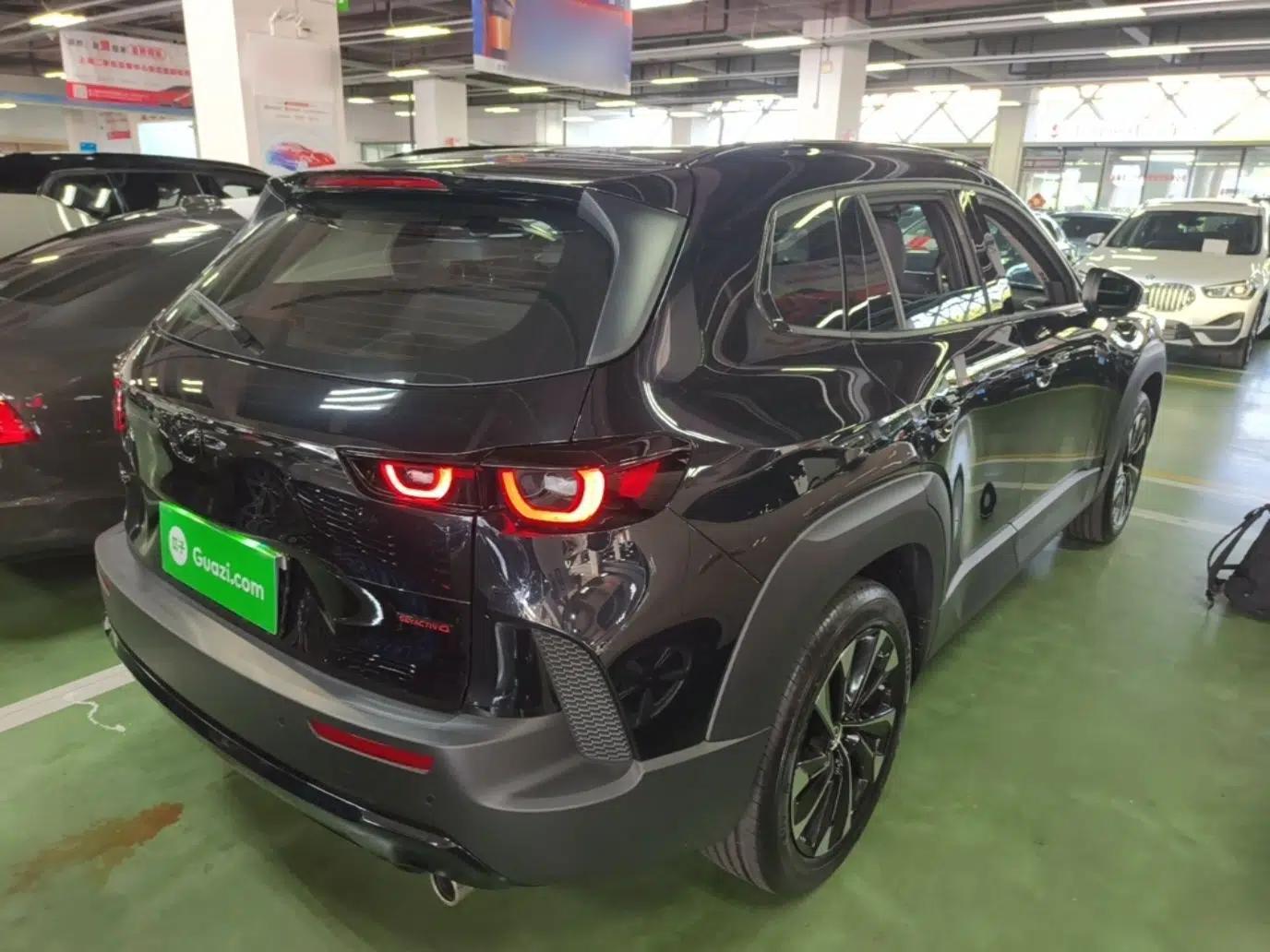 Mazda CX-50 2023 2.5L Luxury Edition — миниатюра 6