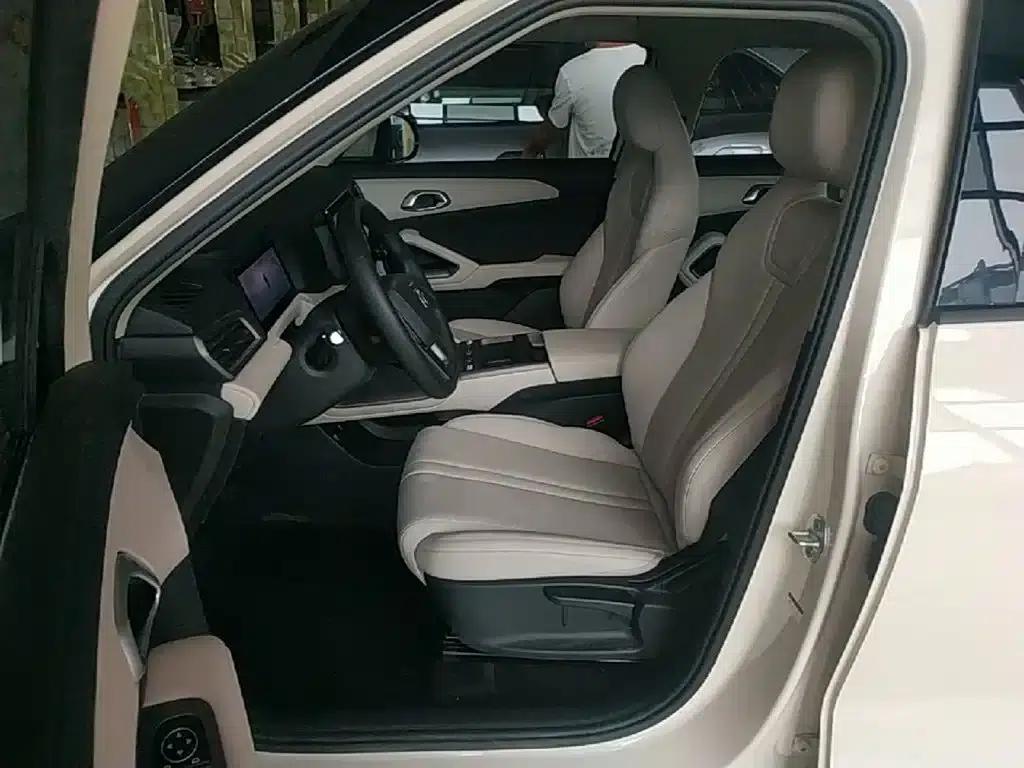 Yuan UP 2025 301KM Navigator — миниатюра 15