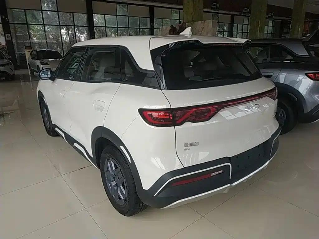 Yuan UP 2025 301KM Navigator — миниатюра 5