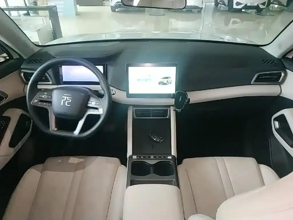 Yuan UP 2025 301KM Navigator — миниатюра 10