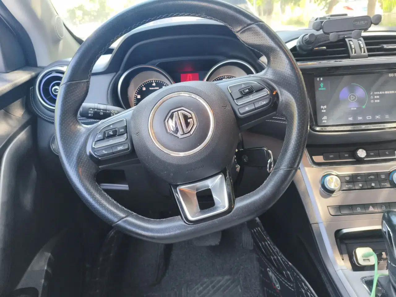 MG GS 2017 20T Automatic Luxury Edition — миниатюра 10