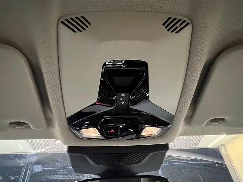 BMW iX1 2024 eDrive25L X Design Package — миниатюра 8
