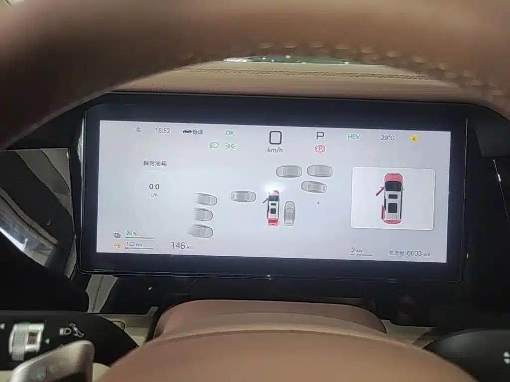Summer 2025 DM-i 1.5T 180km/h Superior Edition — миниатюра 12
