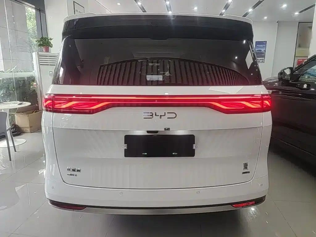 Summer 2025 DM-i 1.5T 180km/h Superior Edition — миниатюра 6