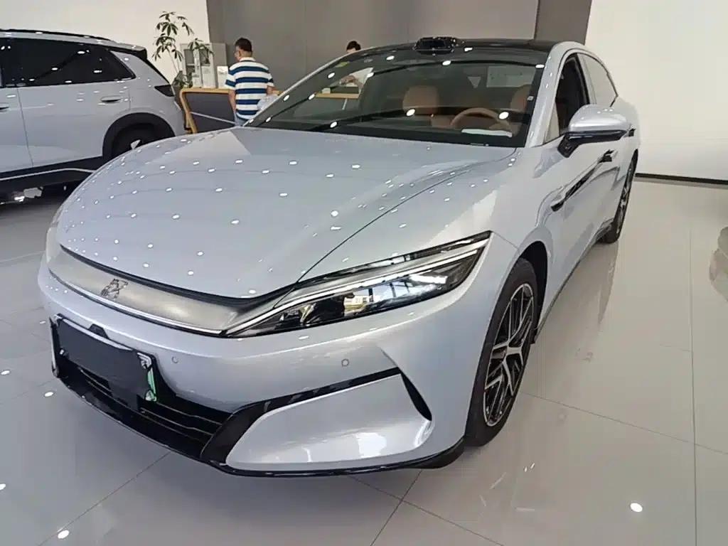 Han L 2025 EV All-Wheel Drive LiDAR Flagship Edition — миниатюра 1