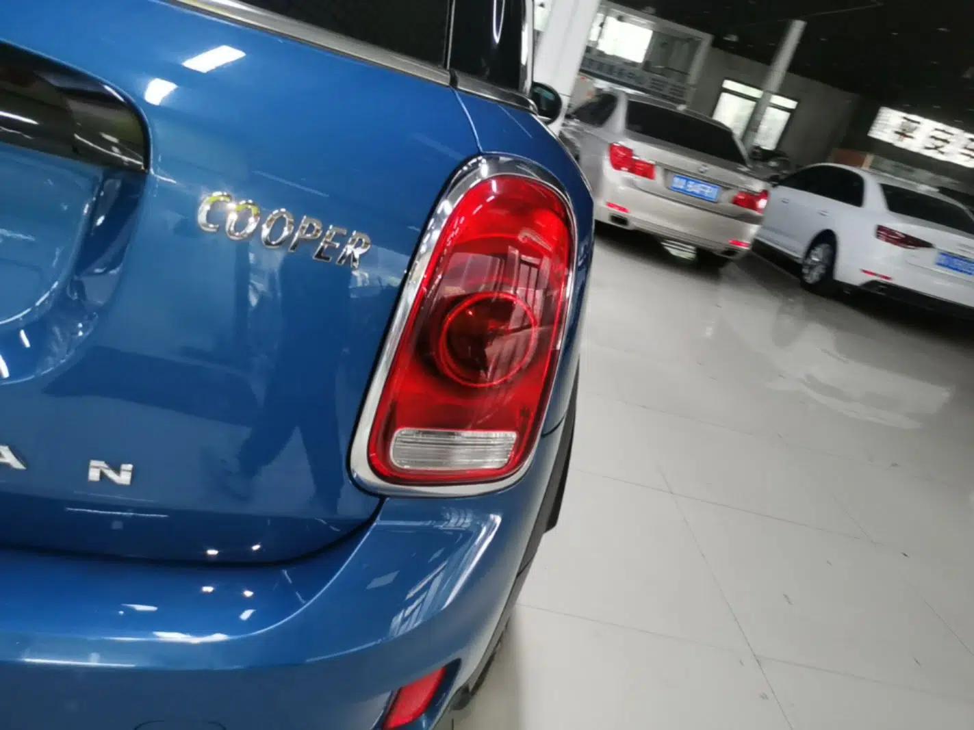 MINI Countryman 2018 1.5T COOPER ALL4 Artist — миниатюра 9