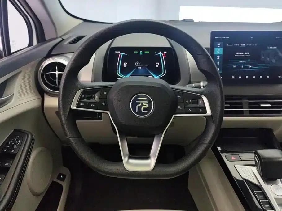 Yuan Pro 2021 401KM Premium — миниатюра 15