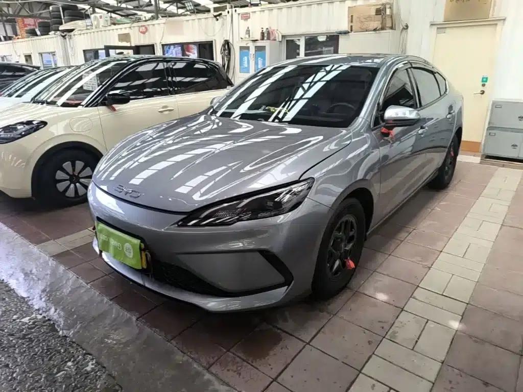 Seal 05 DM-i 2025 DM-i Intelligent Driving Edition 55KM Luxury Model — миниатюра 2