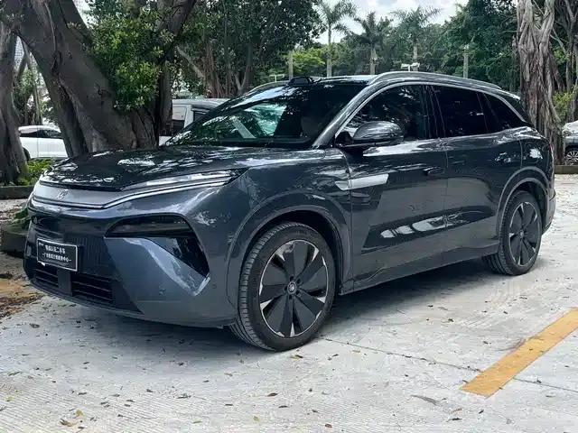 Tang L 2025 EV 600KM Four-Wheel Drive LiDAR Flagship Edition