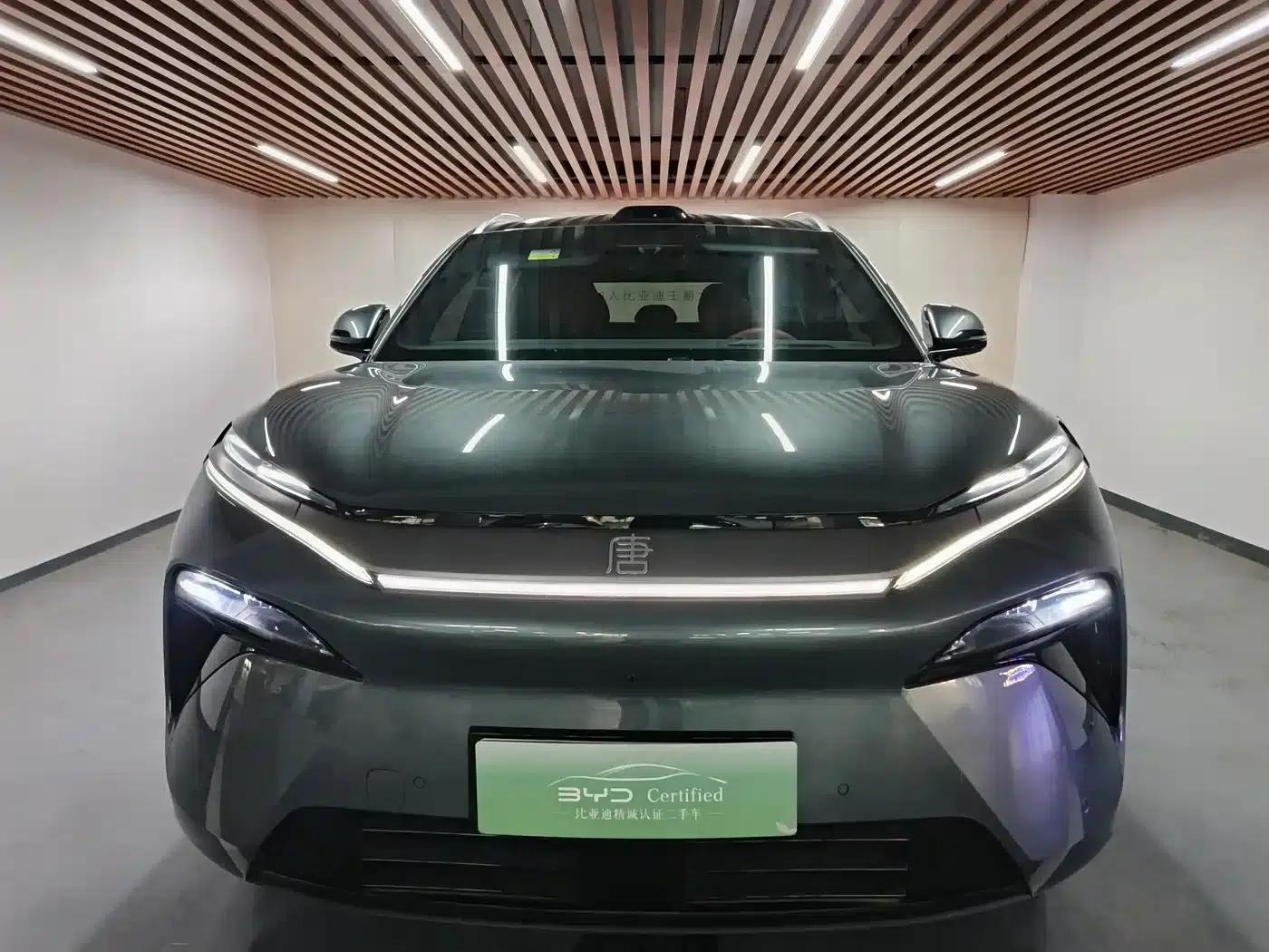 Tang L 2025 EV 600KM Four-Wheel Drive LiDAR Flagship Edition — миниатюра 2