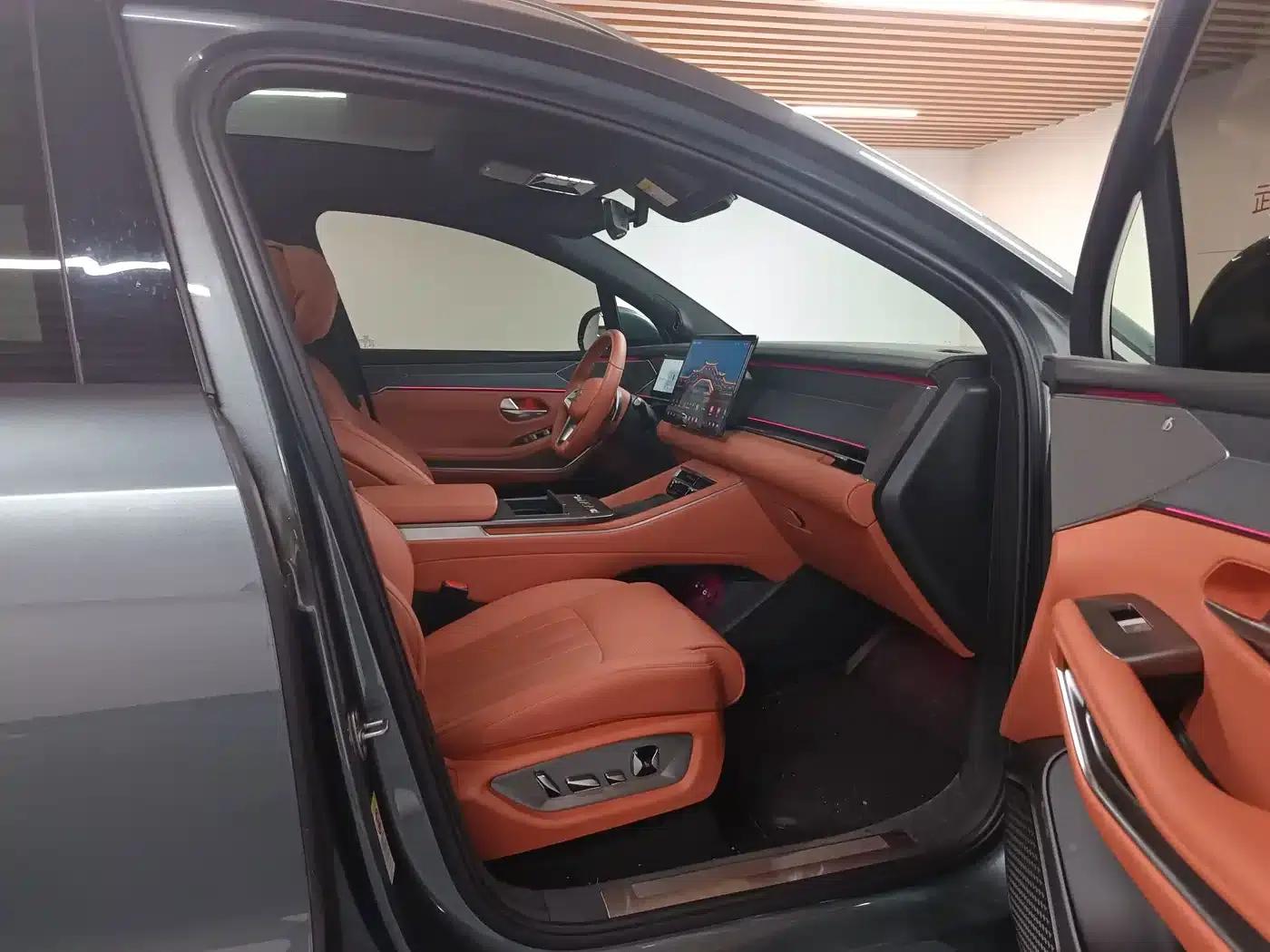 Tang L 2025 EV 600KM Four-Wheel Drive LiDAR Flagship Edition — миниатюра 14