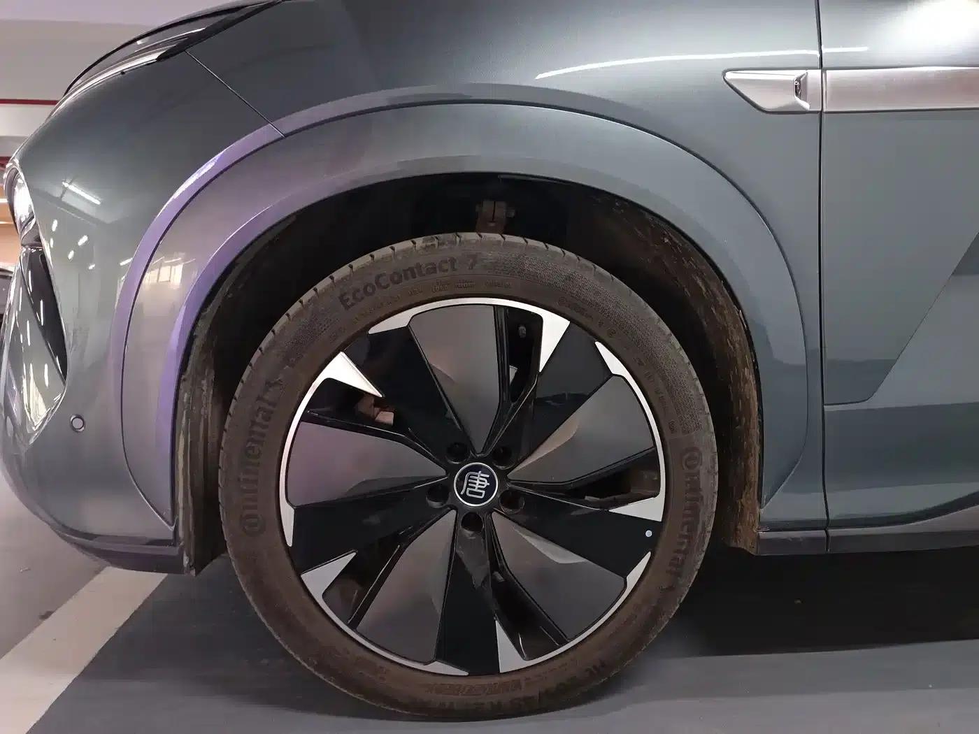 Tang L 2025 EV 600KM Four-Wheel Drive LiDAR Flagship Edition — миниатюра 4