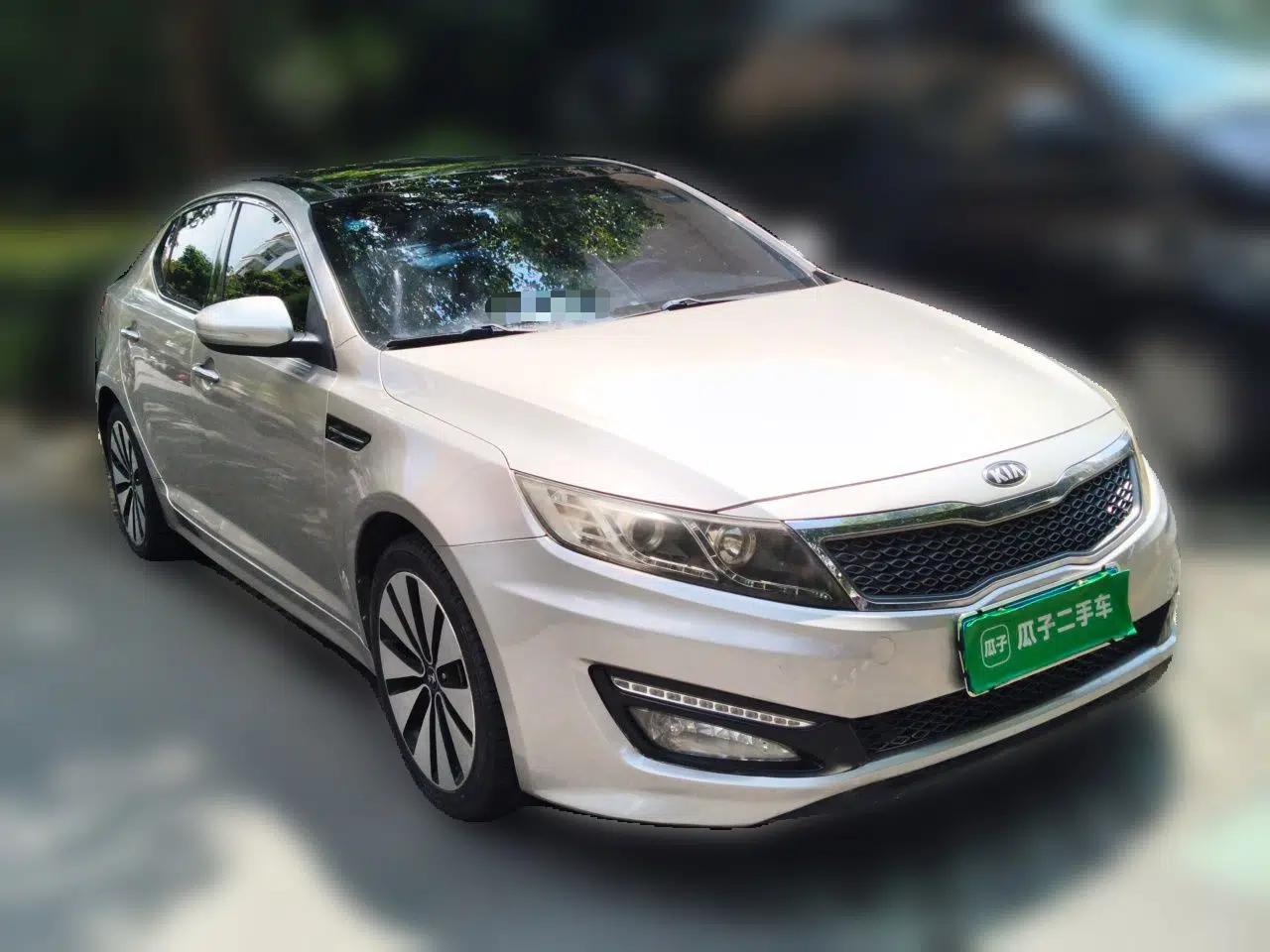 Kia K5 2012 2.0L Automatic DLX — миниатюра 3
