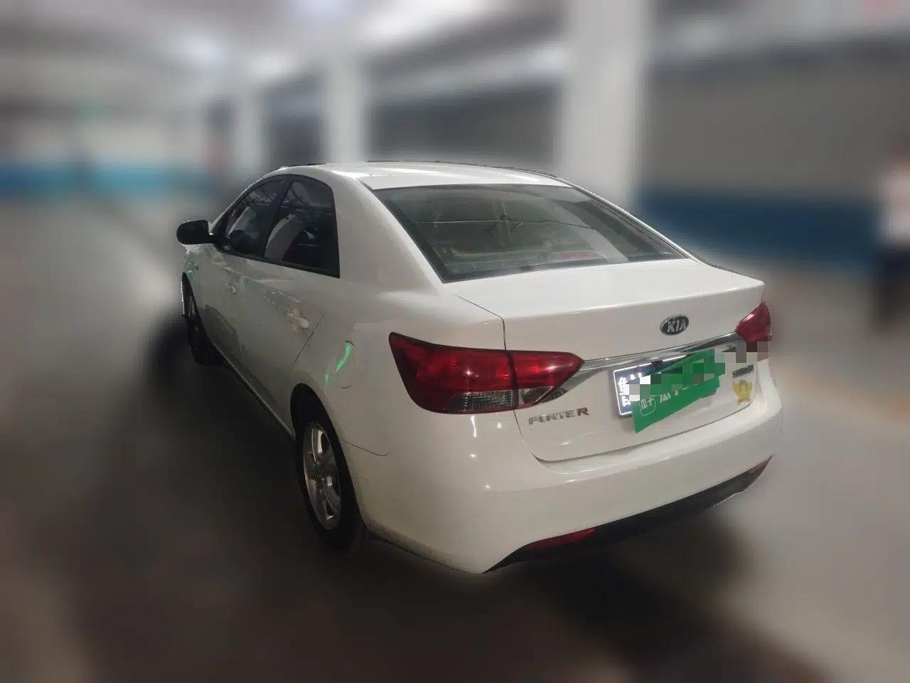 Kia Forte 2014 1.6L MT GL — миниатюра 4