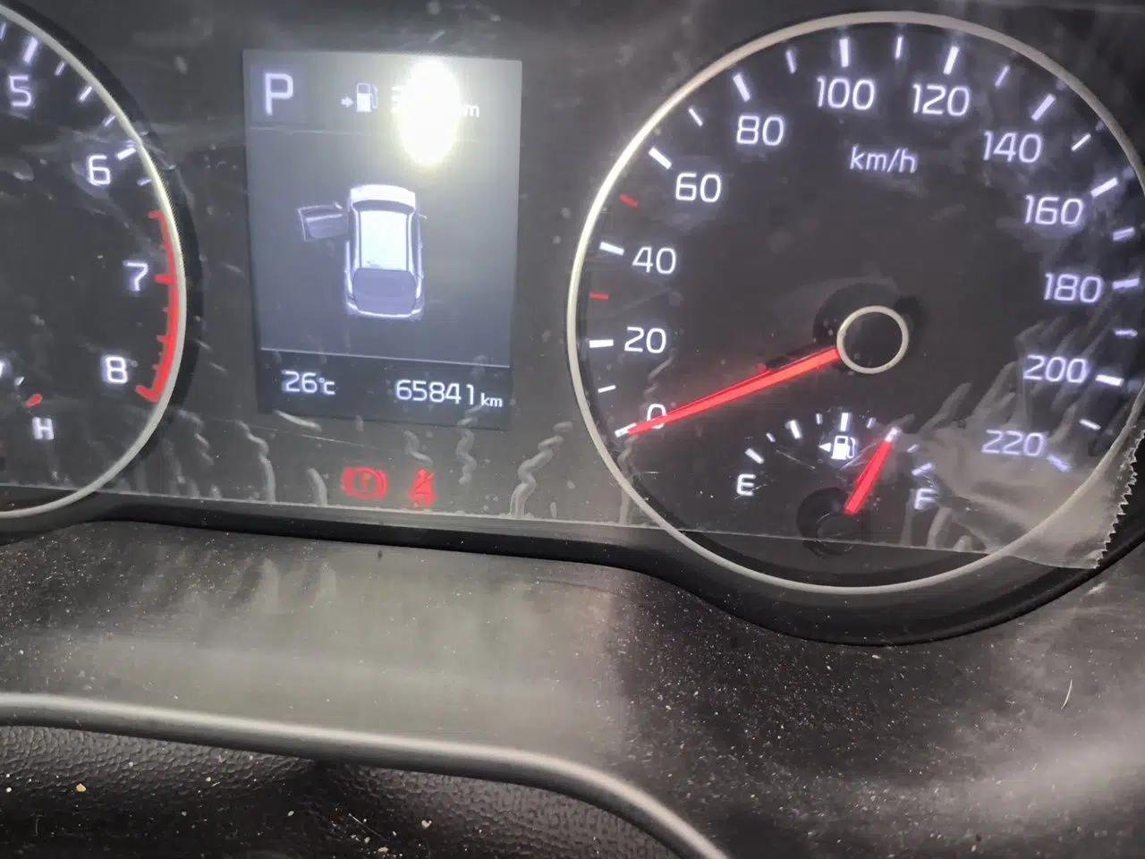 Kia KX Cross 2018 1.6L Automatic Dynamic Sunroof Version — миниатюра 12