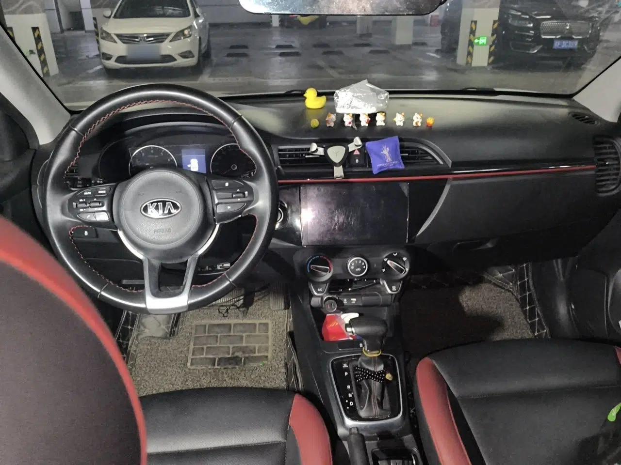 Kia KX Cross 2018 1.6L Automatic Dynamic Sunroof Version — миниатюра 9