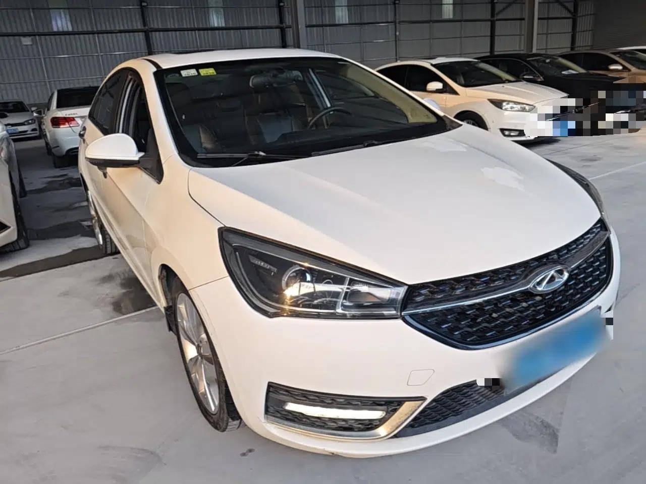Chery Arrizo 5 2016 1.5L Manual Lingrui Edition — миниатюра 3