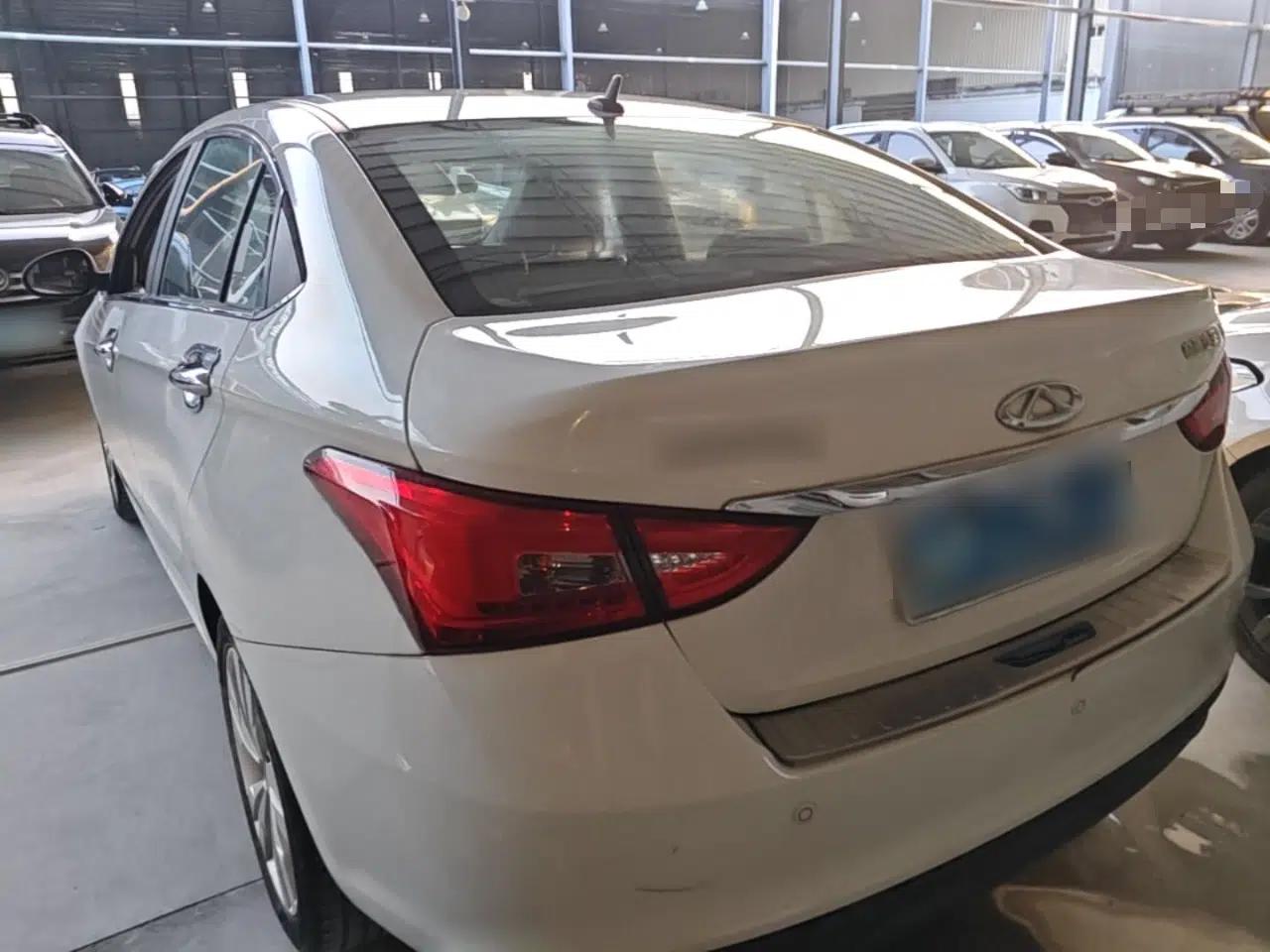 Chery Arrizo 5 2016 1.5L Manual Lingrui Edition — миниатюра 4