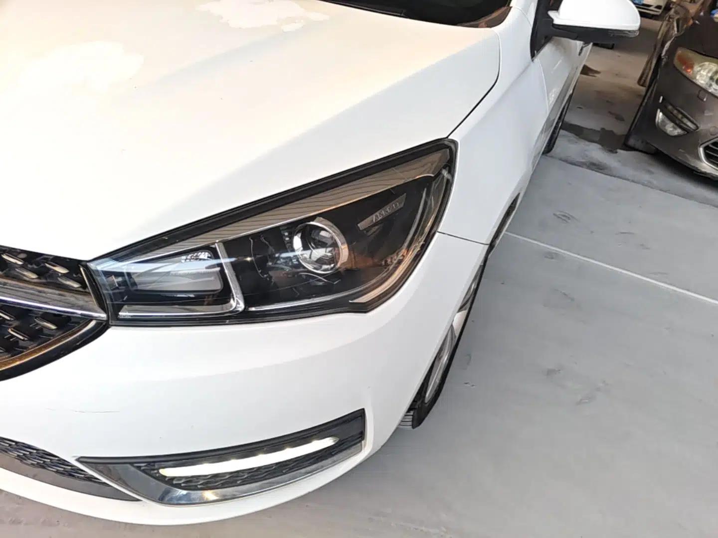 Chery Arrizo 5 2016 1.5L Manual Lingrui Edition — миниатюра 8