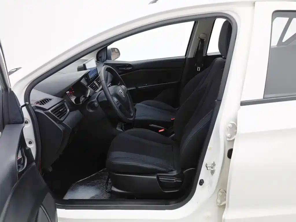 Baojun 310 2020 1.2L Manual Value Edition — миниатюра 10