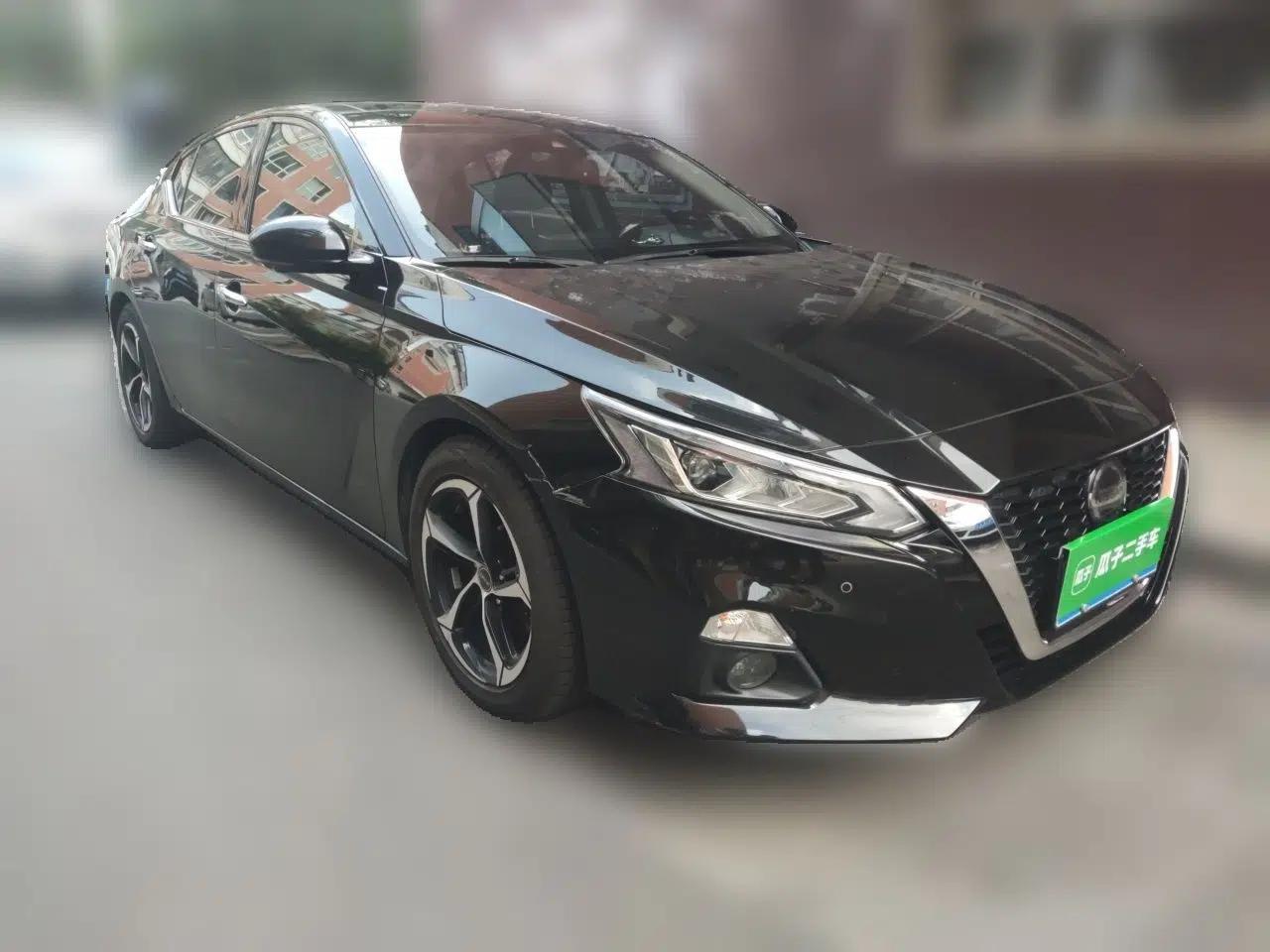 Nissan Teana 2021 2.0L XL Upper AD1 Smart Drive & Navigation Edition — миниатюра 3