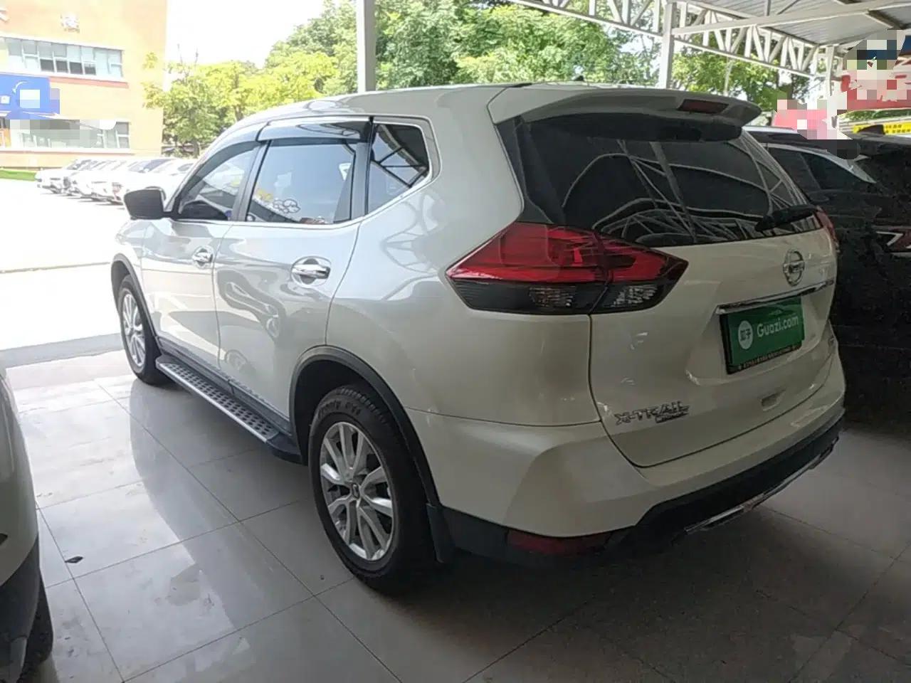 Nissan X-Trail 2022 Revised Version 2.0L Two-Wheel Drive Smart Connect & Comfort Edition — миниатюра 4
