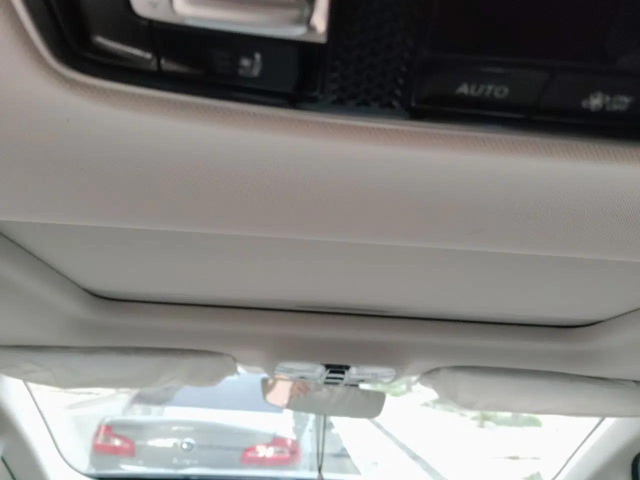 Roewe iMAX8 2023 400TGI Comfort Edition — миниатюра 18