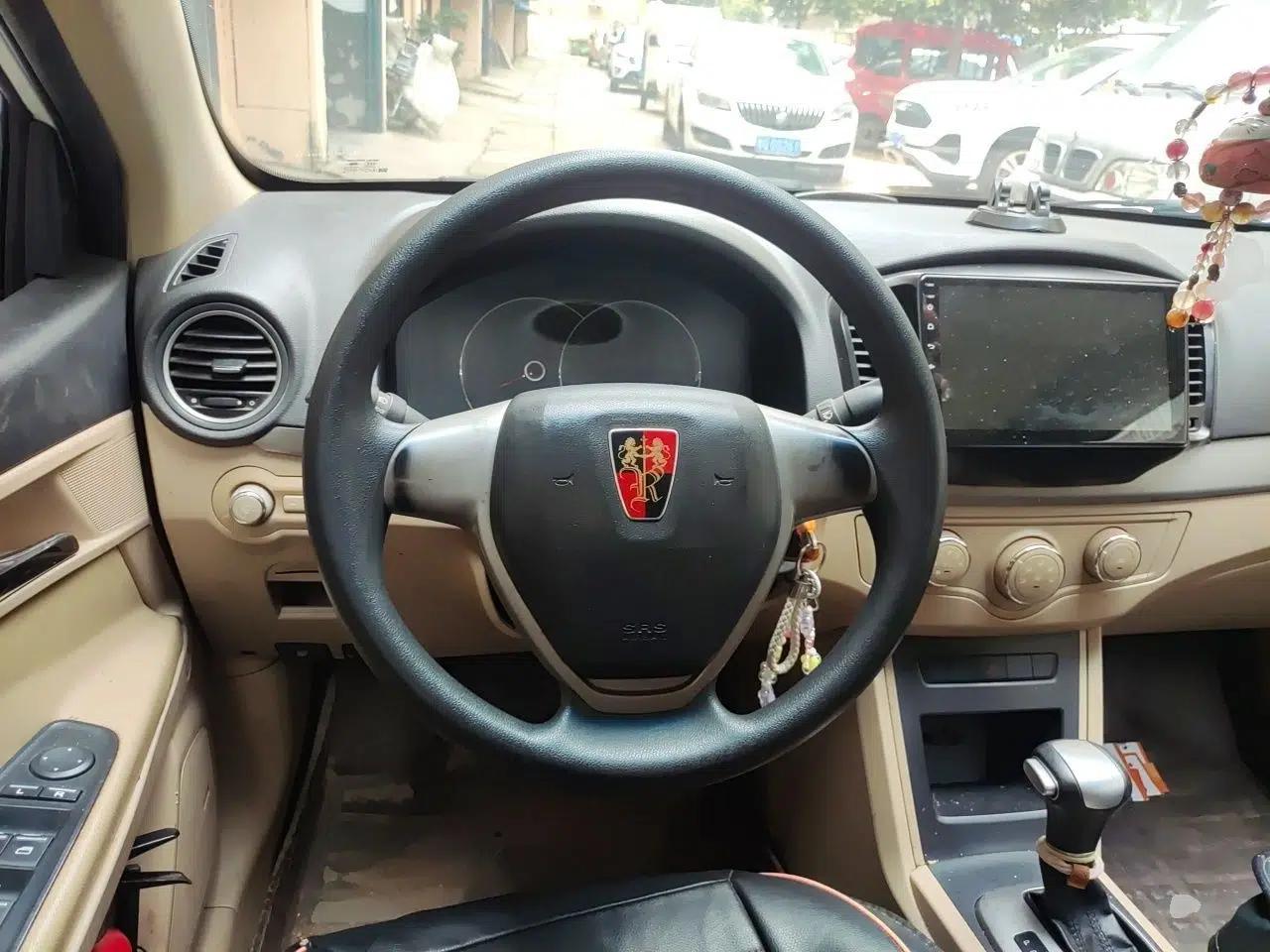 Roewe 350 2014 1.5L Automatic Xunda Edition — миниатюра 10