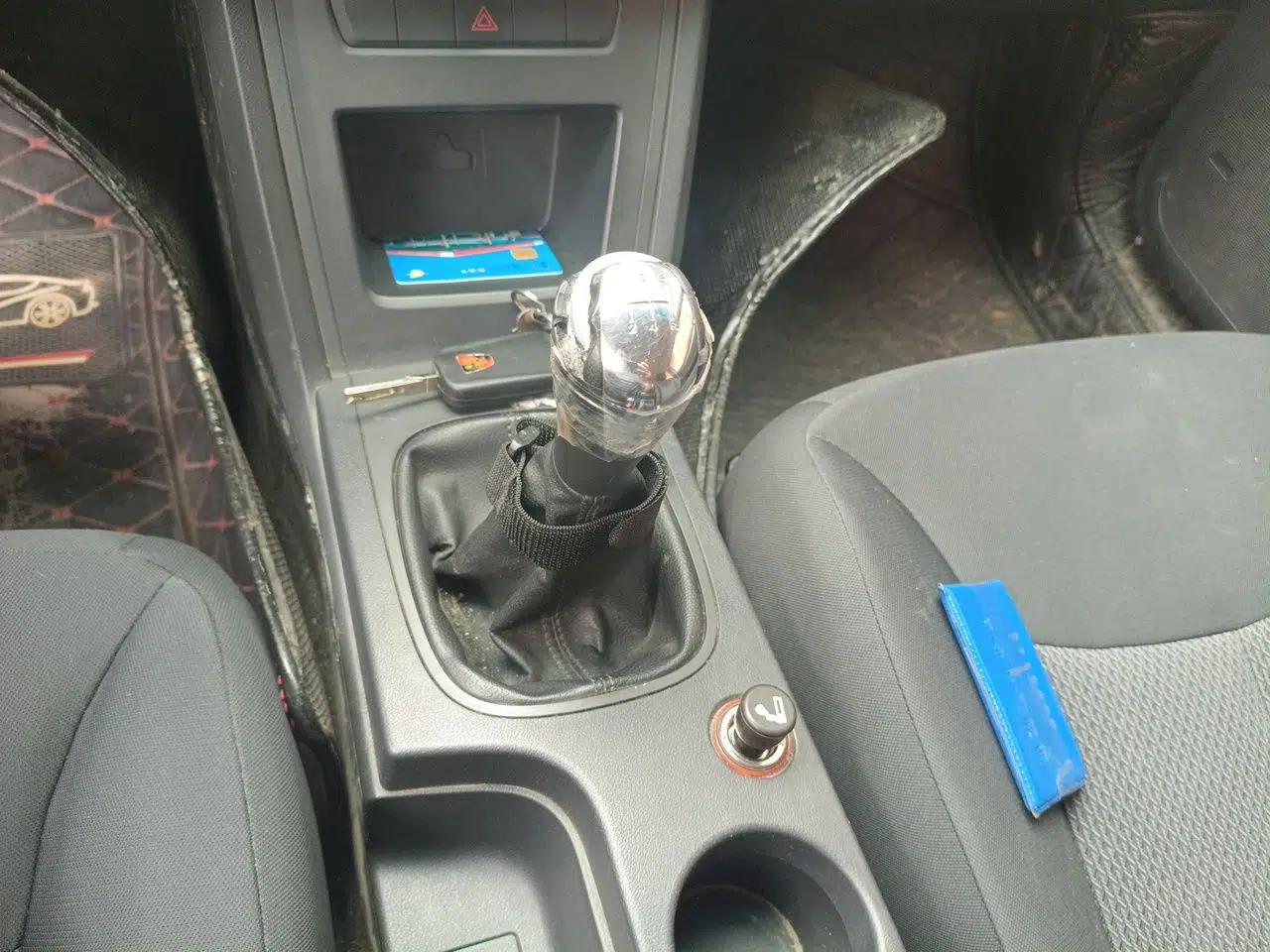 Roewe 350 2013 350S 1.5L Manual Xunchi Edition — миниатюра 14