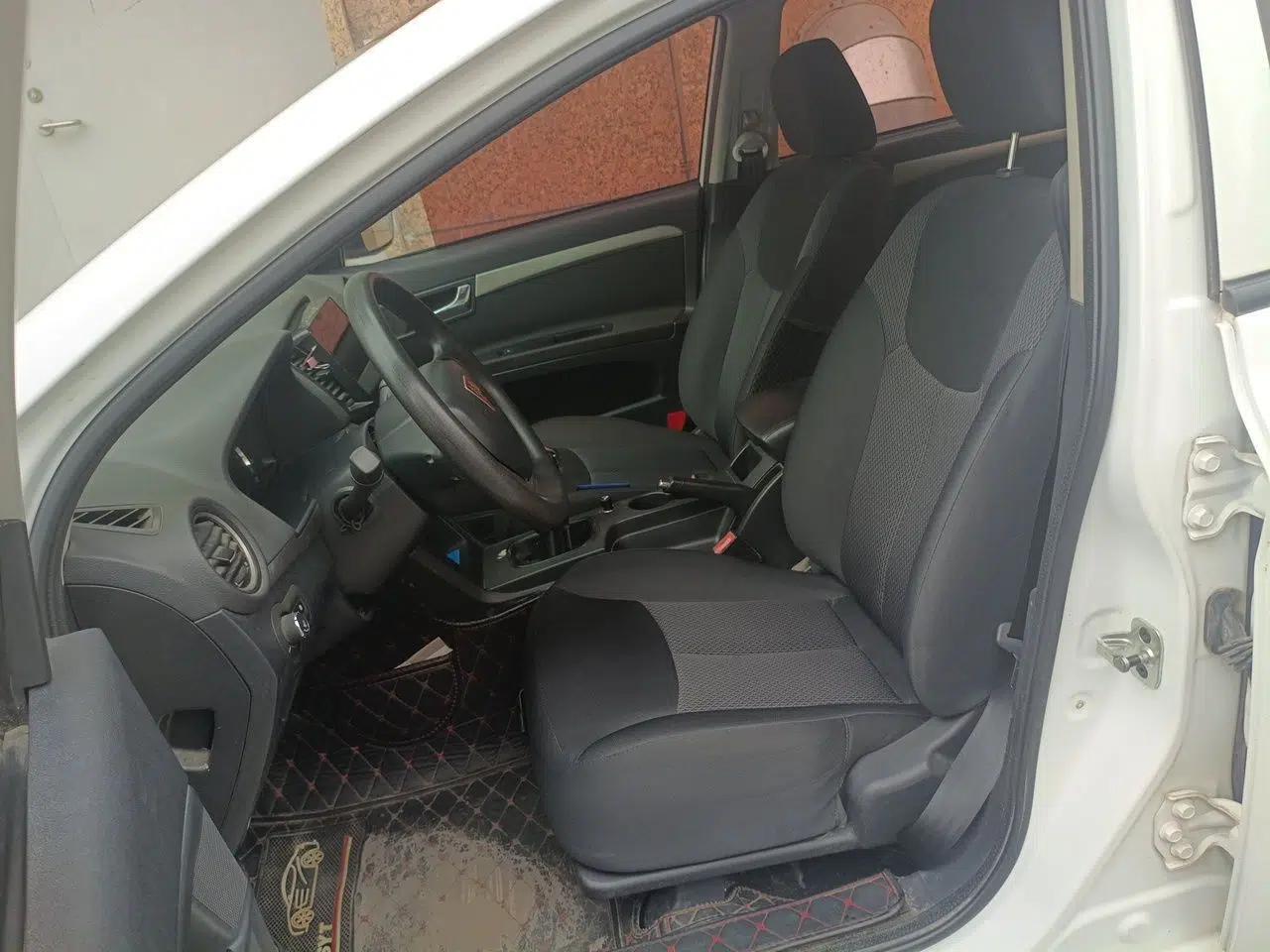 Roewe 350 2013 350S 1.5L Manual Xunchi Edition — миниатюра 15