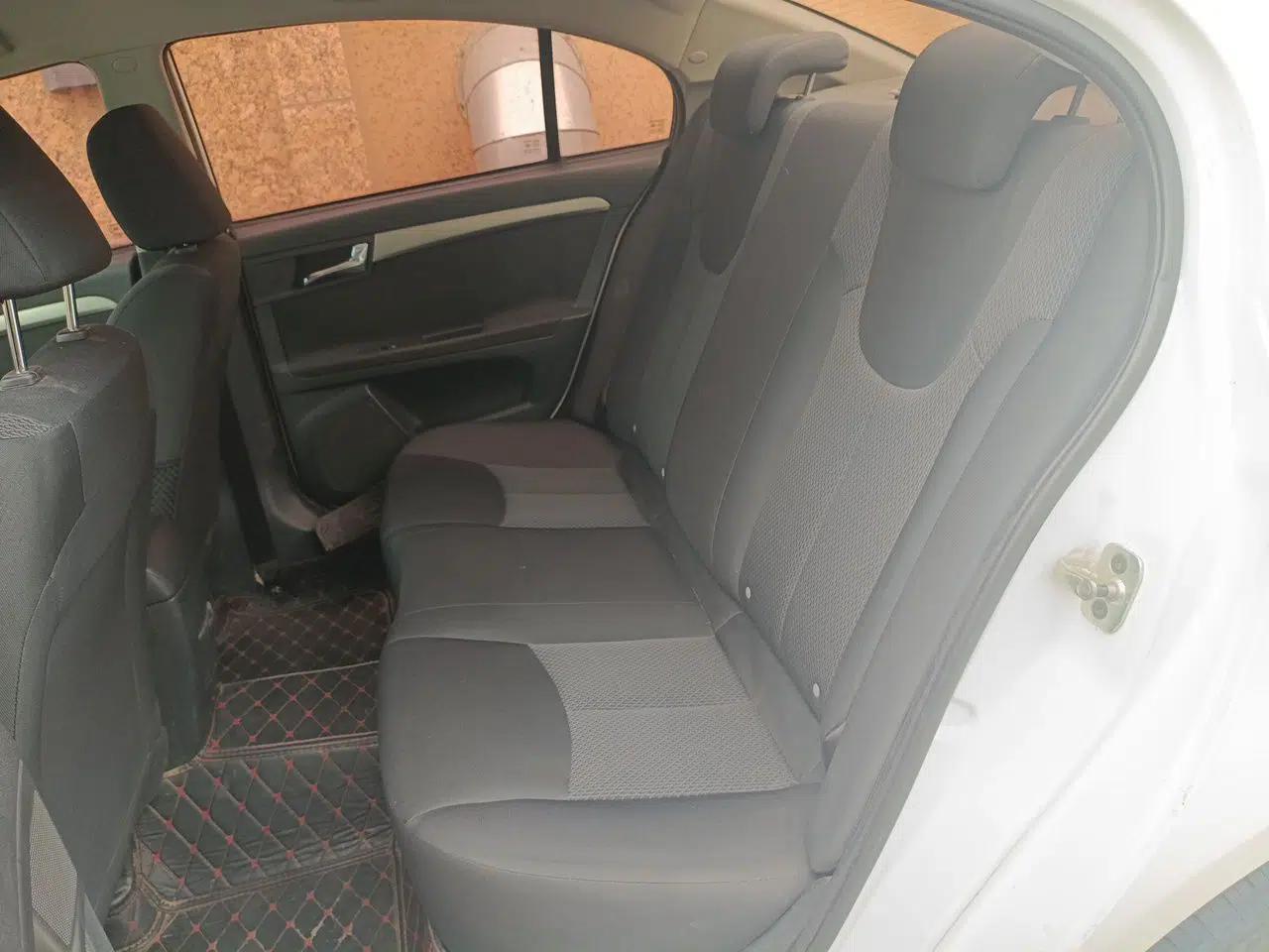 Roewe 350 2013 350S 1.5L Manual Xunchi Edition — миниатюра 17