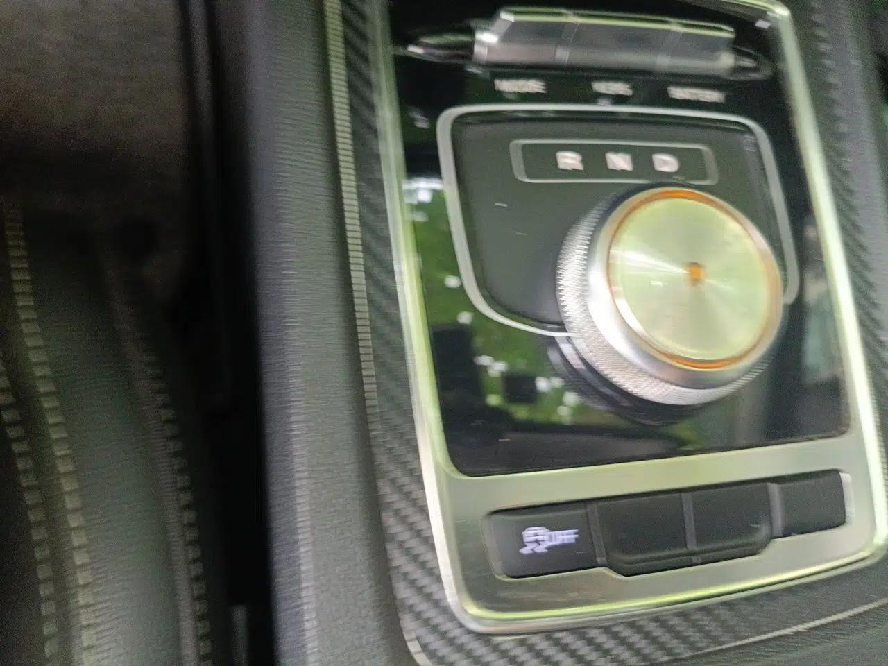 Roewe i6 New Energy 2017 45T Hybrid Connective Smart Luxury Edition — миниатюра 14