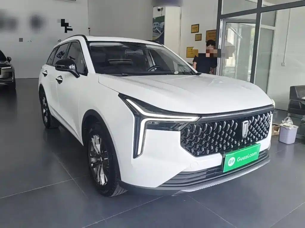 Bestune T55 2023 1.5T Automatic Leap Forward Edition — миниатюра 4
