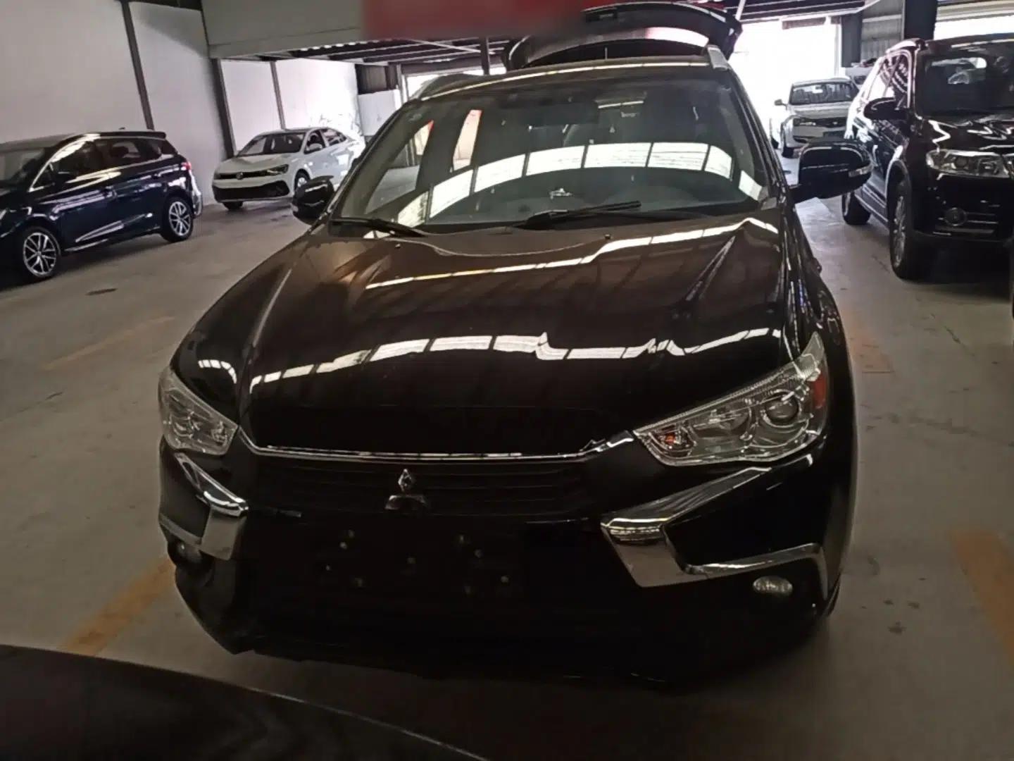 Mitsubishi ASX 2018 2.0L CVT Two-Wheel Drive Deluxe Edition — миниатюра 2