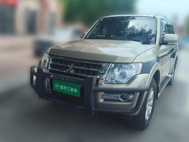 Mitsubishi Pajero 2016 3.0L Automatic Standard Version China V Standard
