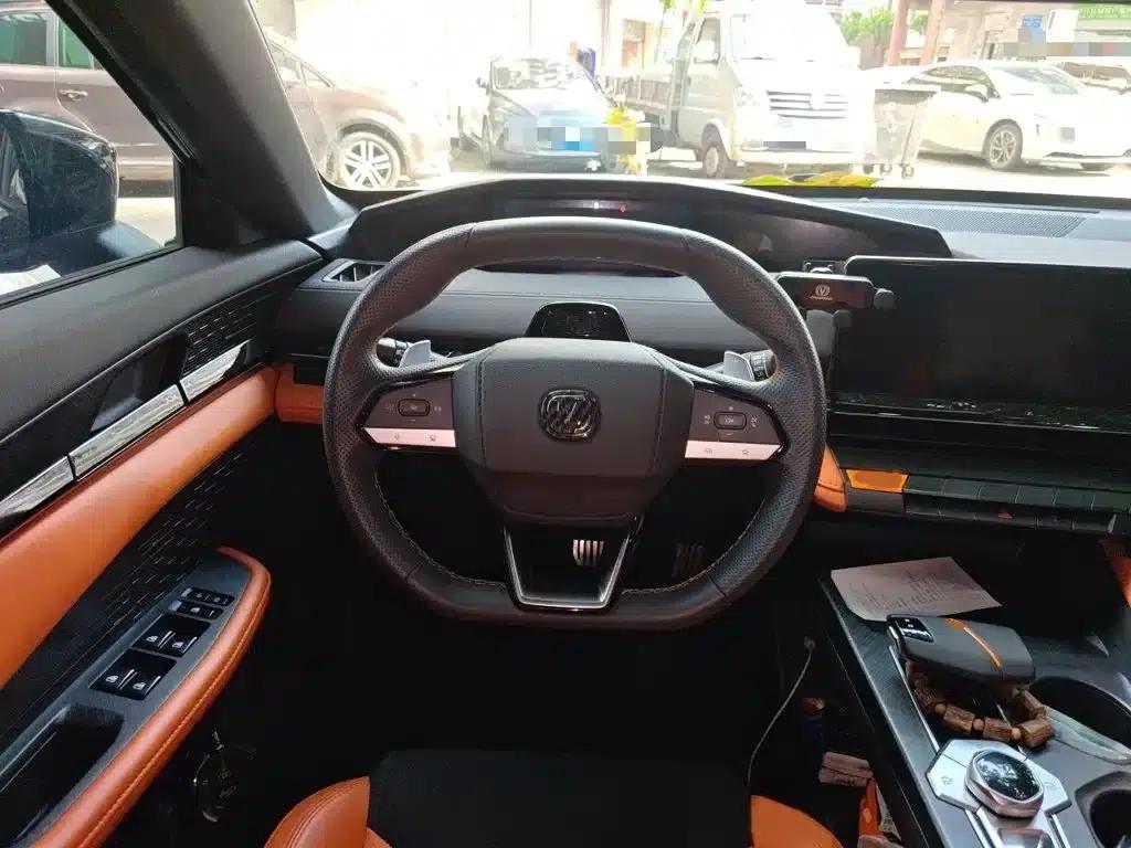 Changan UNI-V 2023 1.5T Sport Edition — миниатюра 3