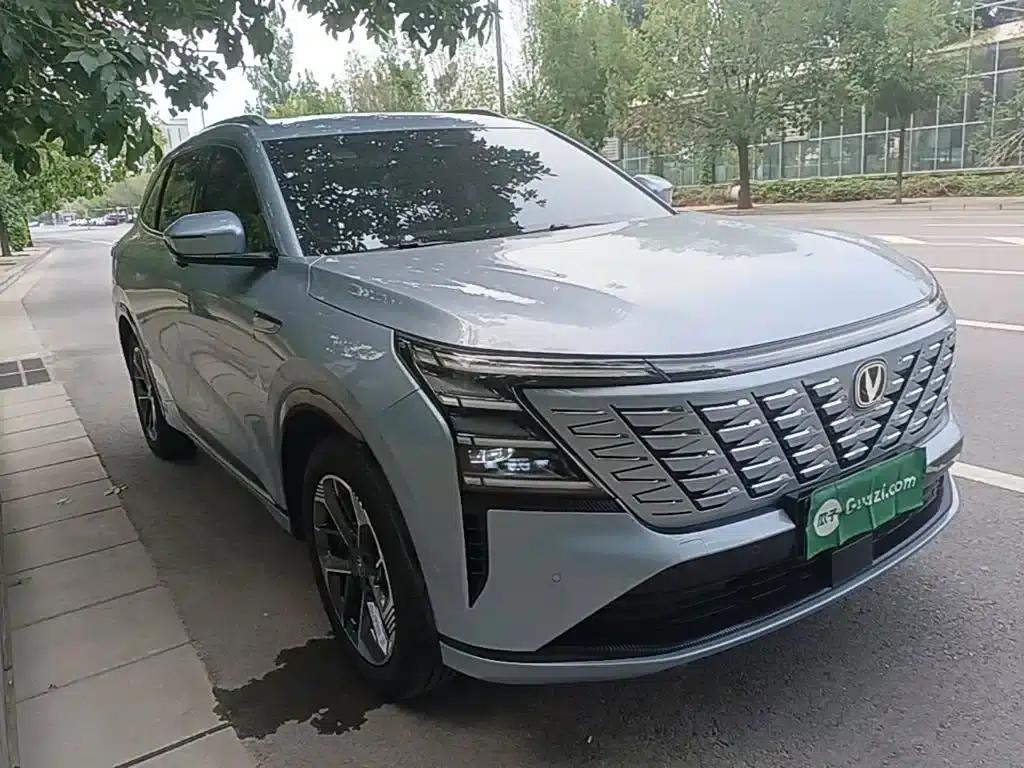 Changan CS75PLUS 2025 Fourth Generation 1.5T New Blue Whale Smart Flagship Edition — миниатюра 4