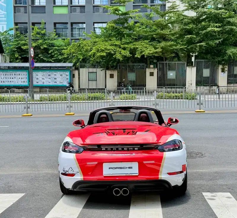 2016 Porsche 718 Boxster 2.0T — миниатюра 11
