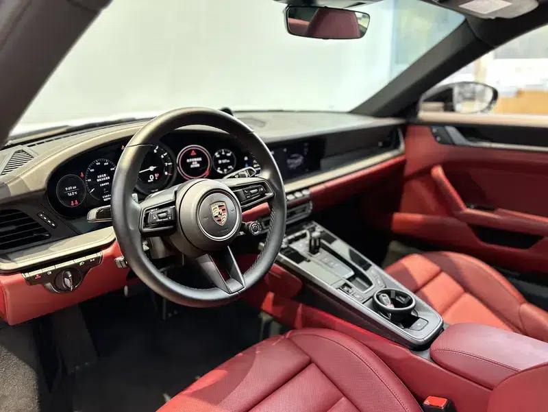 Porsche 718 Cayman 2023 2.0T — миниатюра 23