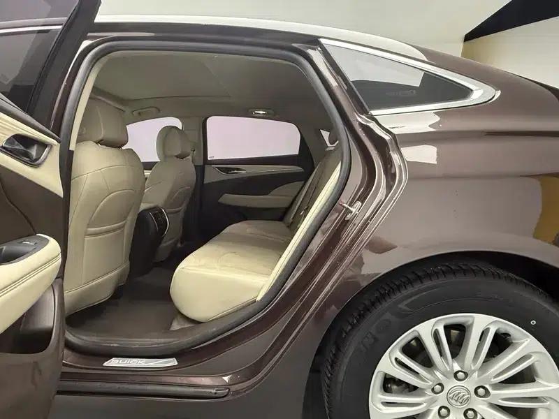 Buick LaCrosse 2018 30H Elite — миниатюра 18