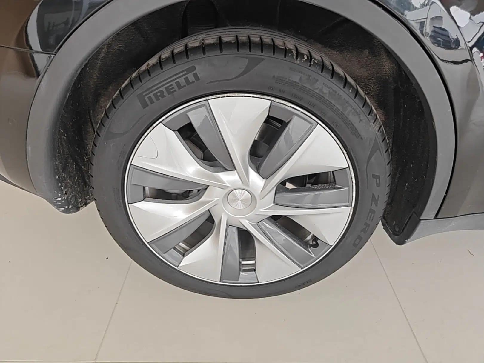 Tesla Model Y 2022 Revised Version Rear-Wheel Drive — миниатюра 11