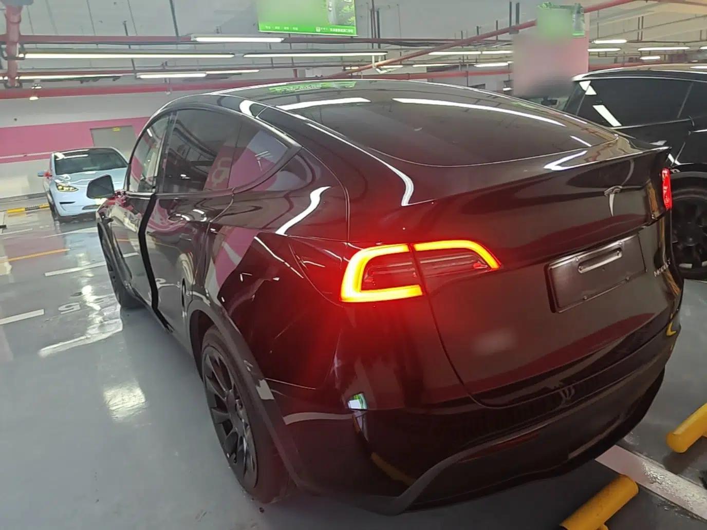 Tesla Model Y 2022 Revised Version Rear-Wheel Drive — миниатюра 4