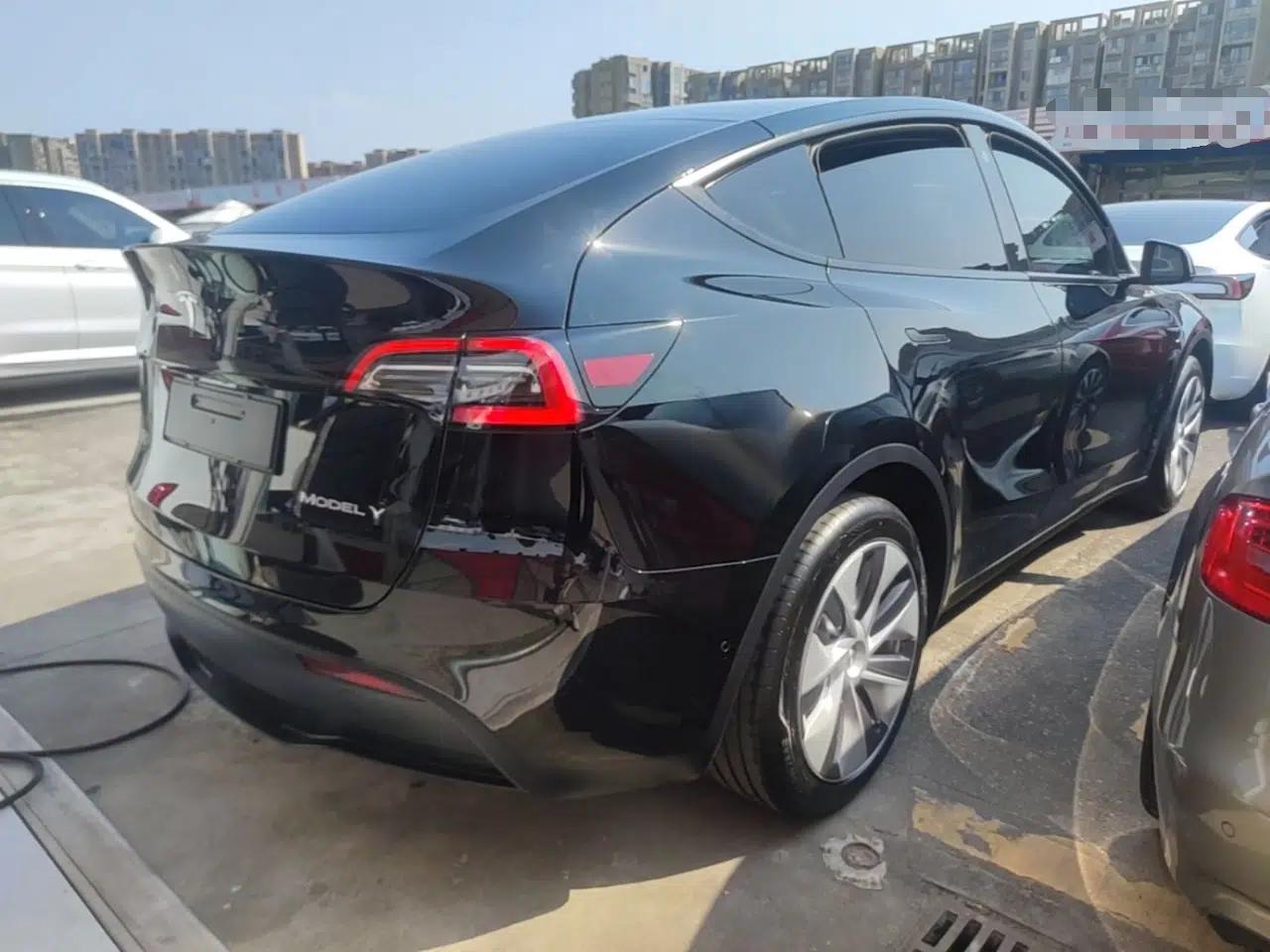 Tesla Model Y 2022 Revised Version Rear-Wheel Drive — миниатюра 6