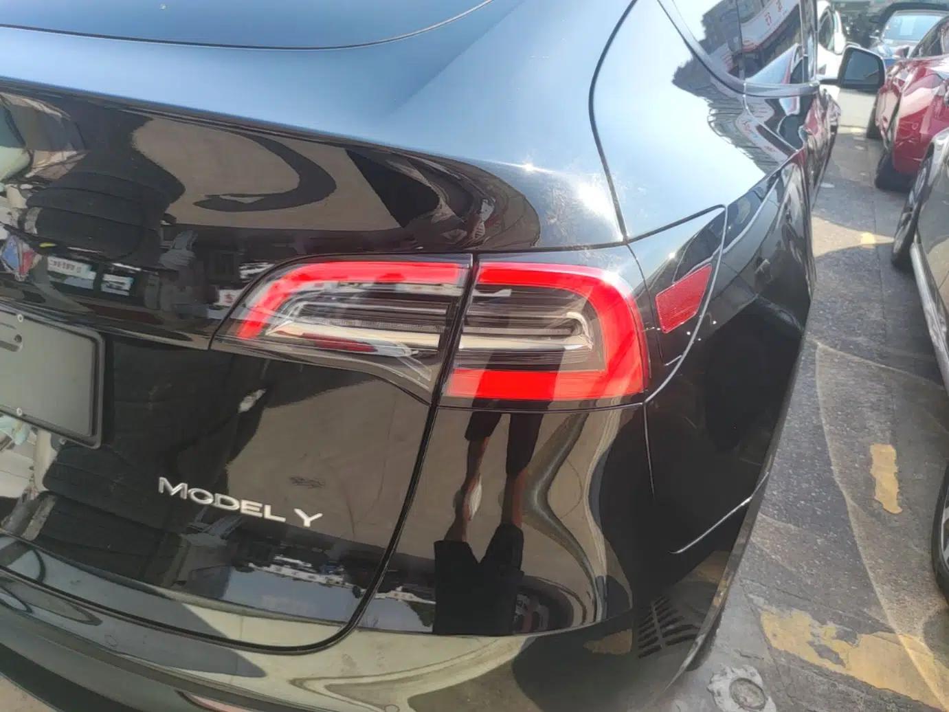 Tesla Model Y 2022 Revised Version Rear-Wheel Drive — миниатюра 9