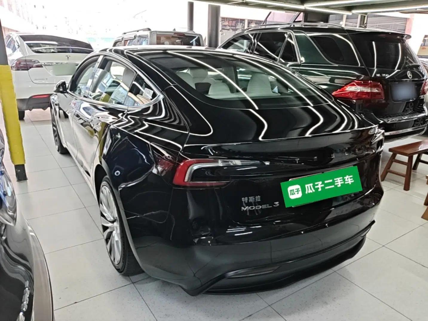 Tesla Model 3 2023 Rear-Wheel-Drive Version — миниатюра 4