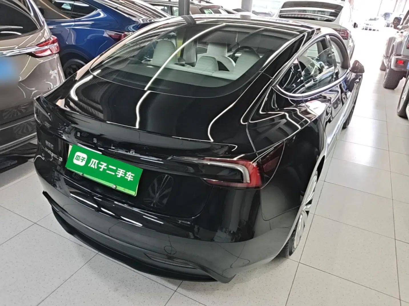 Tesla Model 3 2023 Rear-Wheel-Drive Version — миниатюра 6