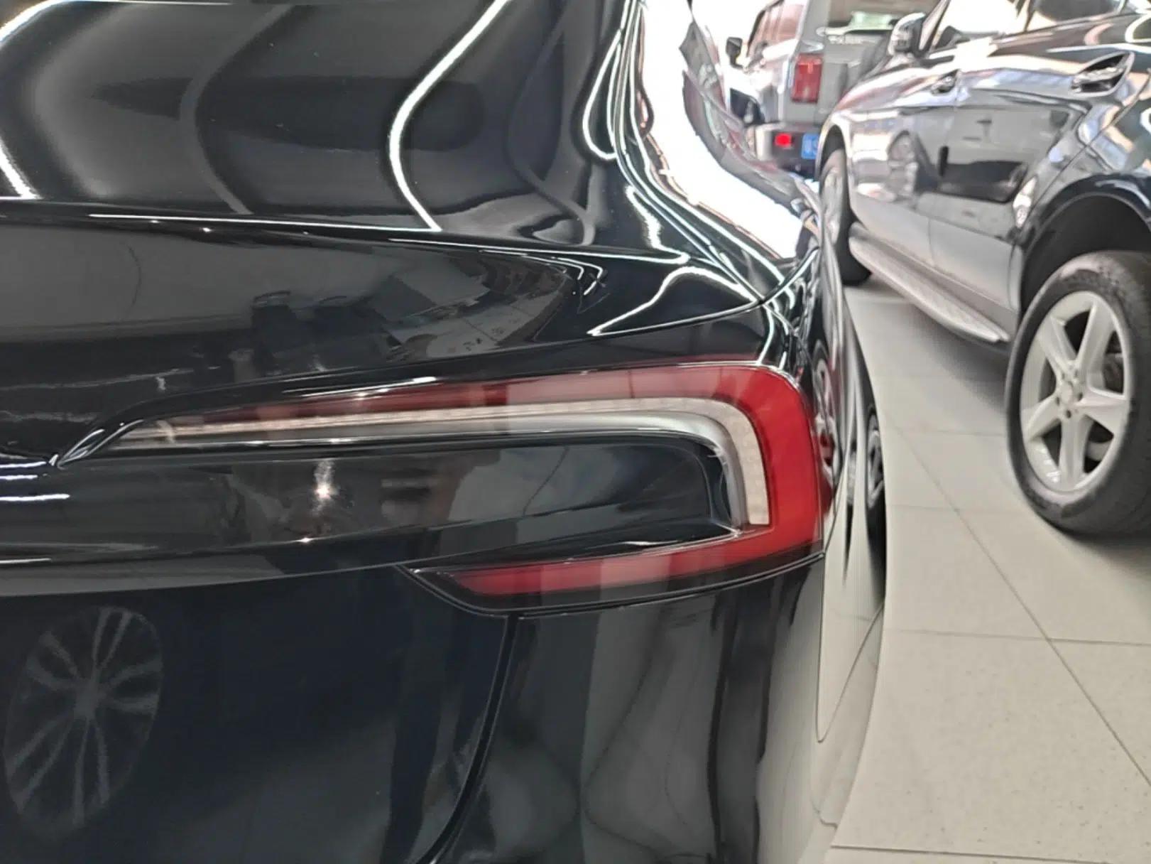 Tesla Model 3 2023 Rear-Wheel-Drive Version — миниатюра 9