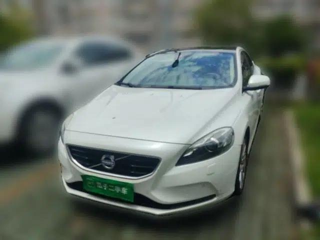 Volvo V40 2015 1.6T Zhiya Edition