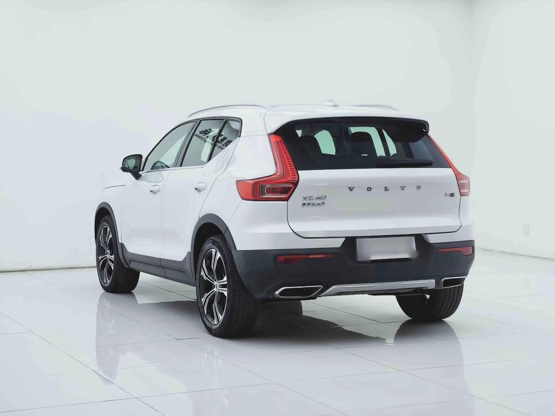 Volvo XC40 2020 T4 4x4 Zhiya Luxury Edition — миниатюра 14