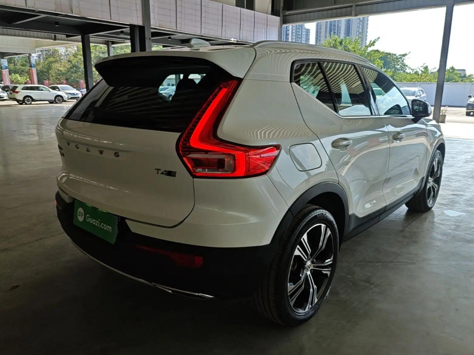 Volvo XC40 2020 T4 4x4 Zhiya Luxury Edition — миниатюра 6